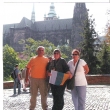 Con los clientes en el Castillo de Praga septiembre 2008. Quiero darles mil gracias por su regalo personal que me enviaron y decirle que me gustó mucho su queso majorero
