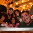 Una familia canaria muy simpática en el teatro de Los Estavos en la opera