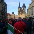 El coro méxicano cantando delante del Reloj Astronómico de Praga de 2012 en La Plaza de La Ciudad Vieja